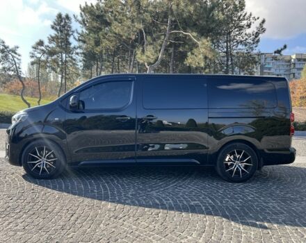 Чорний Тойота Версо, об'ємом двигуна 2 л та пробігом 215 тис. км за 25800 $, фото 4 на Automoto.ua