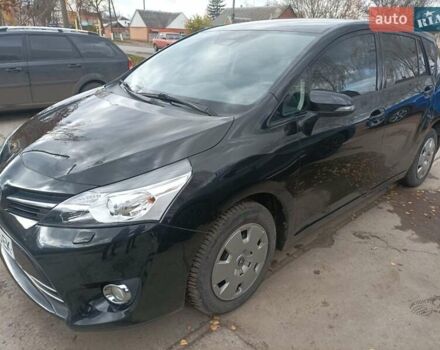 Чорний Тойота Версо, об'ємом двигуна 1.8 л та пробігом 180 тис. км за 10900 $, фото 3 на Automoto.ua