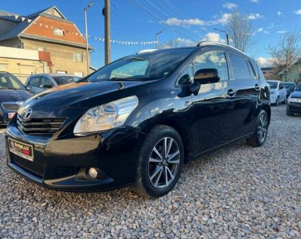 Черный Тойота Версо, объемом двигателя 2 л и пробегом 232 тыс. км за 8999 $, фото 2 на Automoto.ua