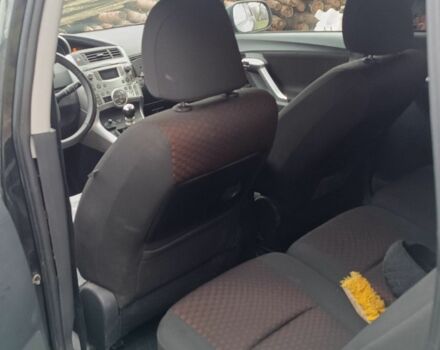 Черный Тойота Версо, объемом двигателя 0 л и пробегом 100 тыс. км за 8500 $, фото 7 на Automoto.ua