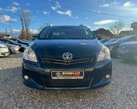 Черный Тойота Версо, объемом двигателя 2 л и пробегом 232 тыс. км за 8999 $, фото 1 на Automoto.ua