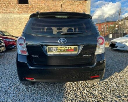 Черный Тойота Версо, объемом двигателя 2 л и пробегом 232 тыс. км за 8999 $, фото 5 на Automoto.ua