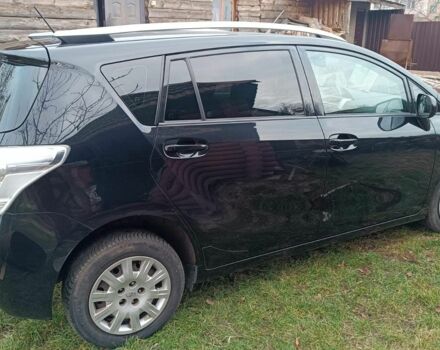 Черный Тойота Версо, объемом двигателя 0 л и пробегом 100 тыс. км за 8500 $, фото 3 на Automoto.ua