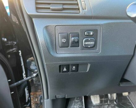 Черный Тойота Версо, объемом двигателя 2 л и пробегом 232 тыс. км за 8999 $, фото 21 на Automoto.ua