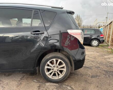 Черный Тойота Версо, объемом двигателя 2 л и пробегом 278 тыс. км за 9490 $, фото 2 на Automoto.ua