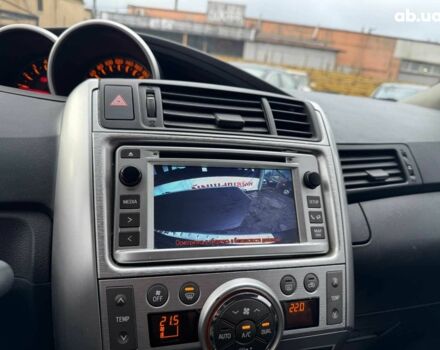 Черный Тойота Версо, объемом двигателя 2 л и пробегом 278 тыс. км за 9490 $, фото 16 на Automoto.ua