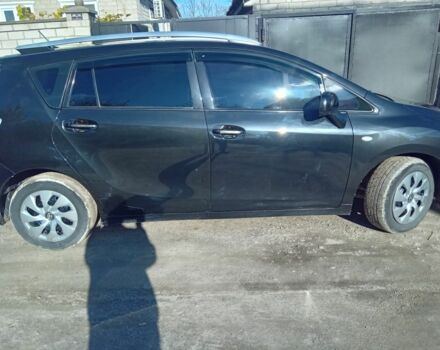 Черный Тойота Версо, объемом двигателя 2 л и пробегом 278 тыс. км за 9500 $, фото 1 на Automoto.ua