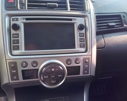 Черный Тойота Версо, объемом двигателя 2 л и пробегом 278 тыс. км за 9500 $, фото 6 на Automoto.ua