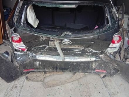 Чорний Тойота Версо, об'ємом двигуна 2 л та пробігом 224 тис. км за 3400 $, фото 1 на Automoto.ua