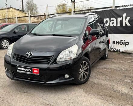 Черный Тойота Версо, объемом двигателя 2 л и пробегом 278 тыс. км за 9490 $, фото 1 на Automoto.ua