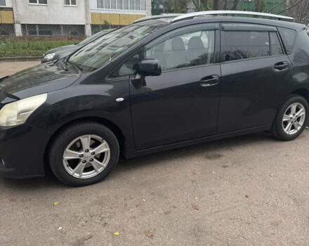 Черный Тойота Версо, объемом двигателя 2 л и пробегом 235 тыс. км за 8000 $, фото 1 на Automoto.ua