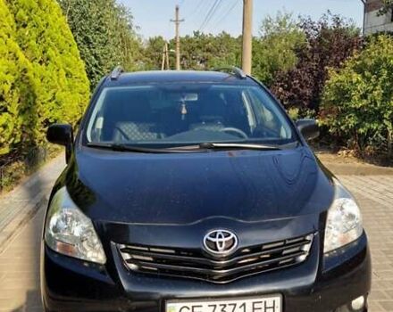 Чорний Тойота Версо, об'ємом двигуна 2 л та пробігом 274 тис. км за 10000 $, фото 1 на Automoto.ua