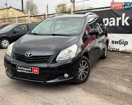 Черный Тойота Версо, объемом двигателя 2 л и пробегом 278 тыс. км за 9490 $, фото 1 на Automoto.ua