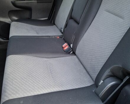 Фиолетовый Тойота Версо, объемом двигателя 1.4 л и пробегом 244 тыс. км за 8999 $, фото 15 на Automoto.ua