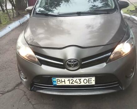 Коричневый Тойота Версо, объемом двигателя 1.5 л и пробегом 167 тыс. км за 10000 $, фото 5 на Automoto.ua