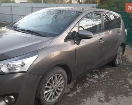 Коричневый Тойота Версо, объемом двигателя 1.5 л и пробегом 167 тыс. км за 10000 $, фото 10 на Automoto.ua