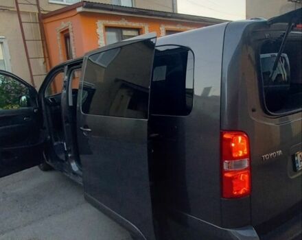 Коричневый Тойота Версо, объемом двигателя 2 л и пробегом 17 тыс. км за 50000 $, фото 3 на Automoto.ua