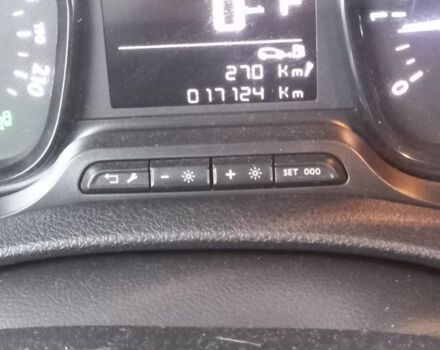 Коричневый Тойота Версо, объемом двигателя 2 л и пробегом 17 тыс. км за 50000 $, фото 4 на Automoto.ua