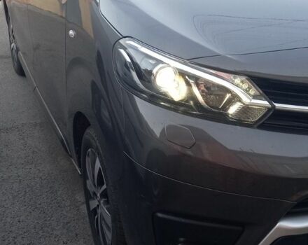 Коричневый Тойота Версо, объемом двигателя 2 л и пробегом 17 тыс. км за 50000 $, фото 7 на Automoto.ua