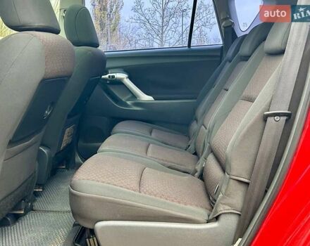 Красный Тойота Версо, объемом двигателя 2 л и пробегом 175 тыс. км за 8700 $, фото 28 на Automoto.ua