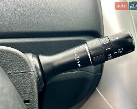 Красный Тойота Версо, объемом двигателя 2 л и пробегом 175 тыс. км за 8700 $, фото 20 на Automoto.ua