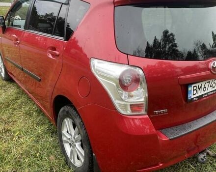 Красный Тойота Версо, объемом двигателя 2 л и пробегом 225 тыс. км за 8836 $, фото 6 на Automoto.ua