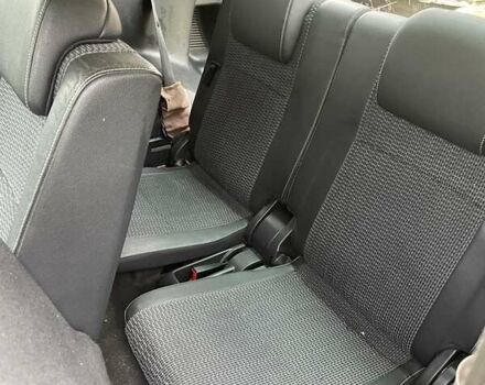 Красный Тойота Версо, объемом двигателя 2 л и пробегом 225 тыс. км за 8836 $, фото 18 на Automoto.ua