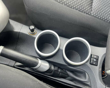 Червоний Тойота Версо, об'ємом двигуна 2 л та пробігом 175 тис. км за 7999 $, фото 6 на Automoto.ua