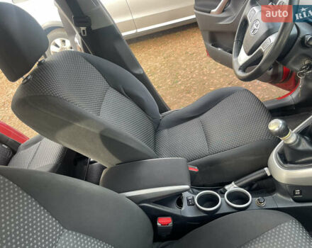 Червоний Тойота Версо, об'ємом двигуна 2 л та пробігом 175 тис. км за 7999 $, фото 12 на Automoto.ua