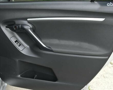 Тойота Версо, объемом двигателя 2.2 л и пробегом 157 тыс. км за 10600 $, фото 27 на Automoto.ua