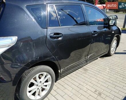 Тойота Версо, объемом двигателя 0 л и пробегом 262 тыс. км за 7200 $, фото 3 на Automoto.ua