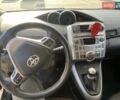 Тойота Версо, об'ємом двигуна 2 л та пробігом 292 тис. км за 8100 $, фото 6 на Automoto.ua