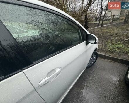 Тойота Версо, объемом двигателя 1.4 л и пробегом 160 тыс. км за 8800 $, фото 17 на Automoto.ua