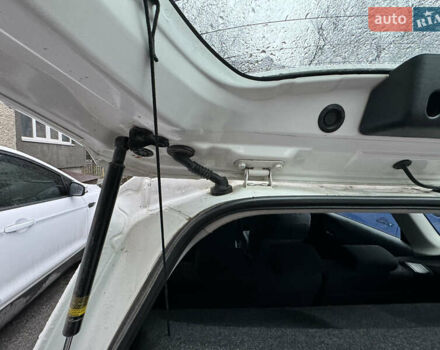 Тойота Версо, объемом двигателя 1.4 л и пробегом 160 тыс. км за 8800 $, фото 7 на Automoto.ua