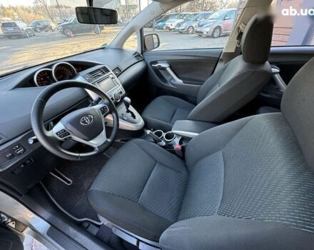 Тойота Версо, объемом двигателя 2.2 л и пробегом 162 тыс. км за 12500 $, фото 17 на Automoto.ua