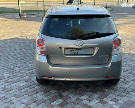 Тойота Версо, объемом двигателя 2.2 л и пробегом 162 тыс. км за 12500 $, фото 11 на Automoto.ua