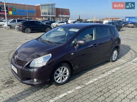 Тойота Версо, объемом двигателя 2 л и пробегом 292 тыс. км за 8100 $, фото 1 на Automoto.ua