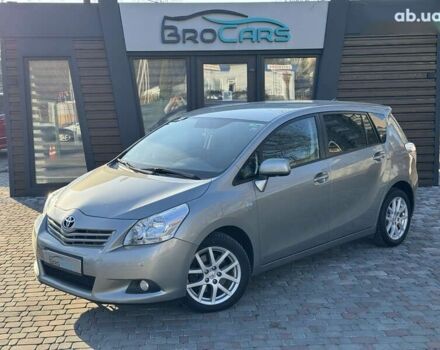 Тойота Версо, об'ємом двигуна 2.2 л та пробігом 162 тис. км за 12500 $, фото 1 на Automoto.ua