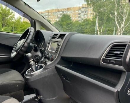 Серый Тойота Версо, объемом двигателя 1.3 л и пробегом 203 тыс. км за 8999 $, фото 9 на Automoto.ua