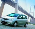 Сірий Тойота Версо, об'ємом двигуна 2 л та пробігом 270 тис. км за 2500 $, фото 1 на Automoto.ua