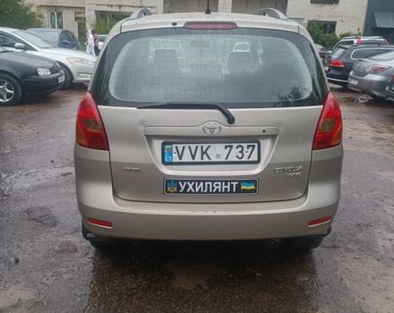 Сірий Тойота Версо, об'ємом двигуна 2 л та пробігом 345 тис. км за 2500 $, фото 2 на Automoto.ua