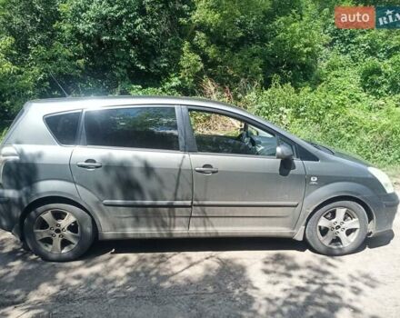 Серый Тойота Версо, объемом двигателя 2 л и пробегом 340 тыс. км за 4500 $, фото 3 на Automoto.ua