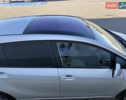 Серый Тойота Версо, объемом двигателя 2.2 л и пробегом 170 тыс. км за 10700 $, фото 17 на Automoto.ua