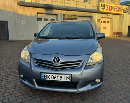 Серый Тойота Версо, объемом двигателя 2 л и пробегом 278 тыс. км за 9499 $, фото 5 на Automoto.ua