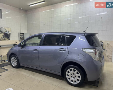 Серый Тойота Версо, объемом двигателя 2 л и пробегом 278 тыс. км за 9499 $, фото 19 на Automoto.ua