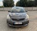 Серый Тойота Версо, объемом двигателя 2 л и пробегом 294 тыс. км за 8500 $, фото 1 на Automoto.ua