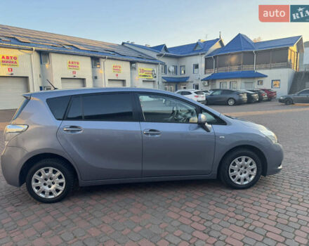 Серый Тойота Версо, объемом двигателя 2 л и пробегом 278 тыс. км за 9499 $, фото 8 на Automoto.ua