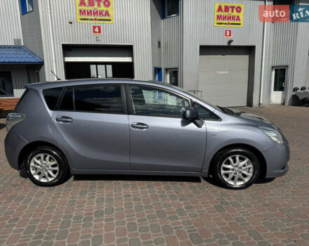 Серый Тойота Версо, объемом двигателя 2 л и пробегом 278 тыс. км за 9499 $, фото 21 на Automoto.ua