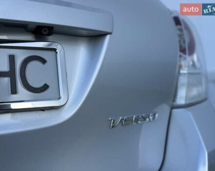 Серый Тойота Версо, объемом двигателя 2.2 л и пробегом 170 тыс. км за 10700 $, фото 15 на Automoto.ua