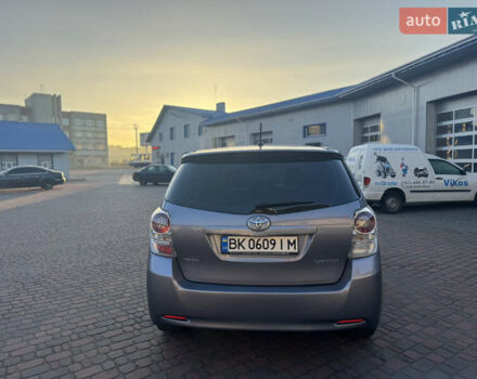 Серый Тойота Версо, объемом двигателя 2 л и пробегом 278 тыс. км за 9499 $, фото 9 на Automoto.ua